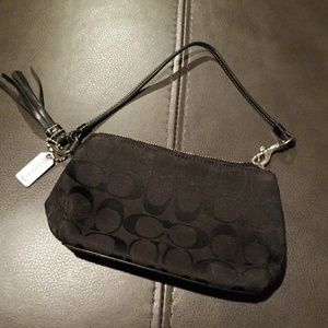 Beautiful coach wristlet